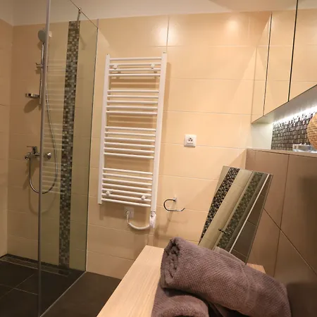 & Mareta Exclusive بيت ضيافة زادار